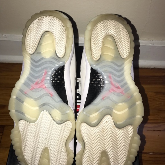 Air Jordan 11 - Picture 16 of 16